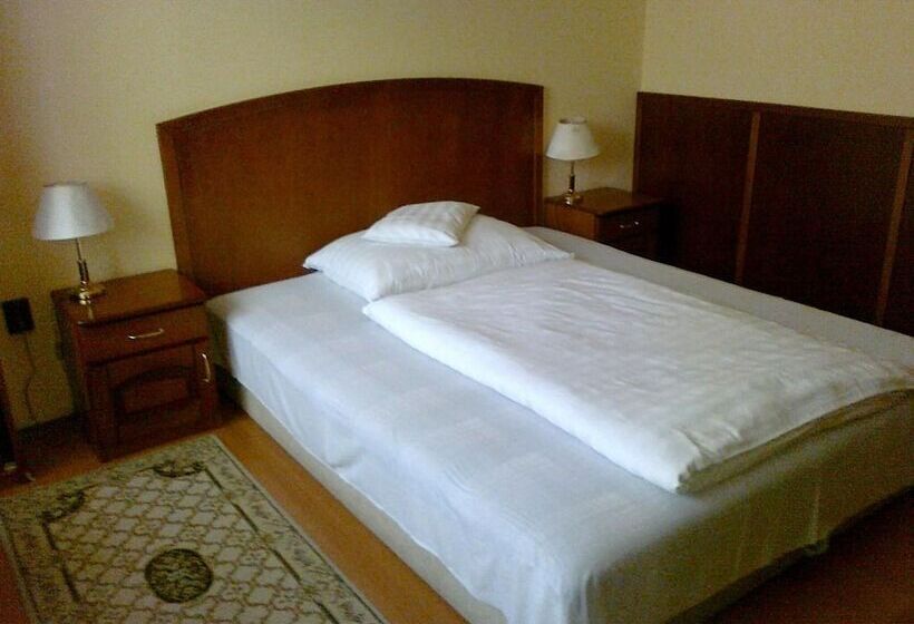 호텔 Szieszta Panzió