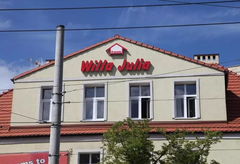 هتل Willa Julia