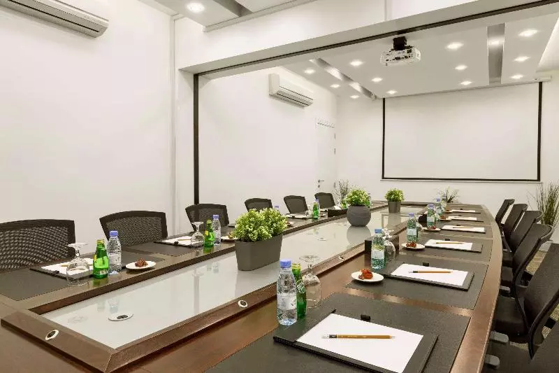 汽车旅馆  Super 8 By Wyndham Al Riyadh