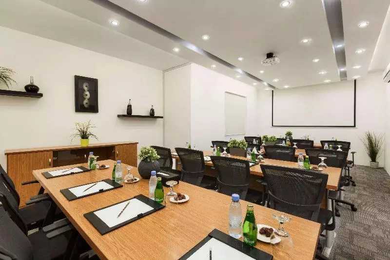 汽车旅馆  Super 8 By Wyndham Al Riyadh