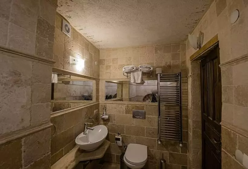 פנסיון Konak Bezirhane Cave Otel