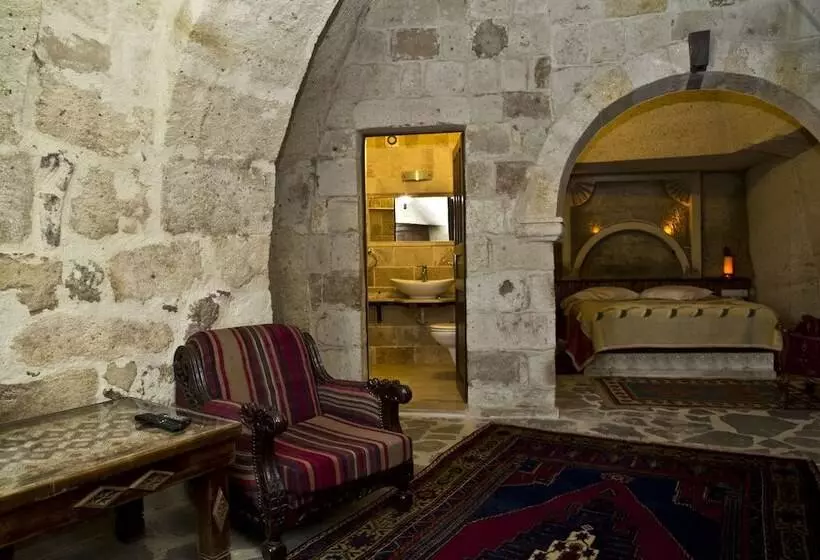 פנסיון Konak Bezirhane Cave Otel
