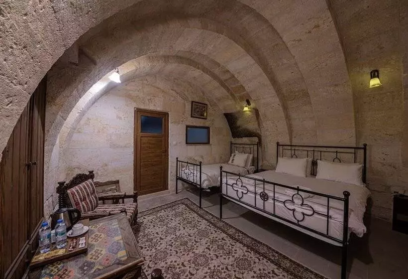 פנסיון Konak Bezirhane Cave Otel