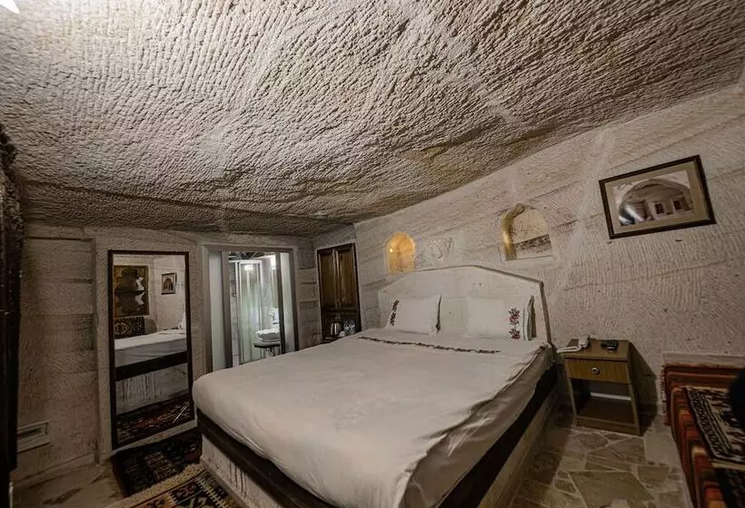 פנסיון Konak Bezirhane Cave Otel