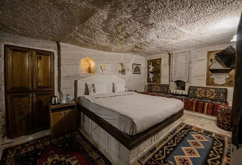 פנסיון Konak Bezirhane Cave Otel