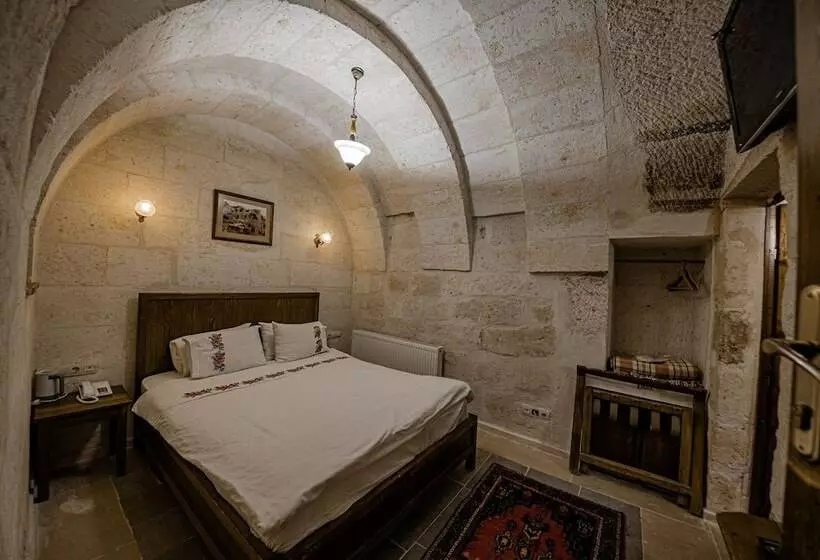 פנסיון Konak Bezirhane Cave Otel