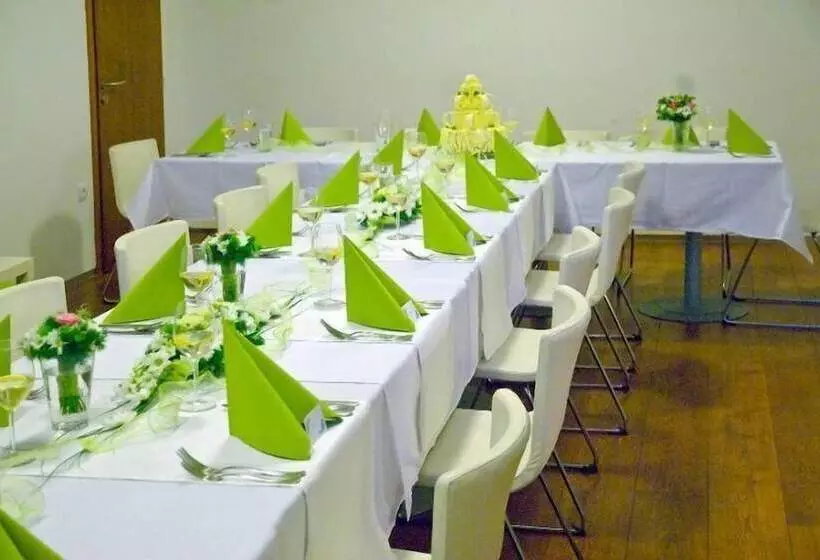 ペンション Penzion U Zvonu