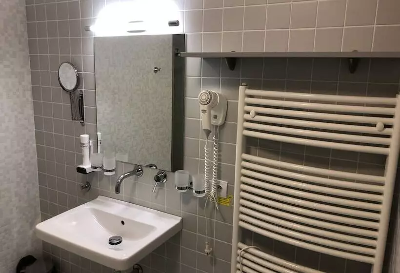 ペンション Penzion U Zvonu