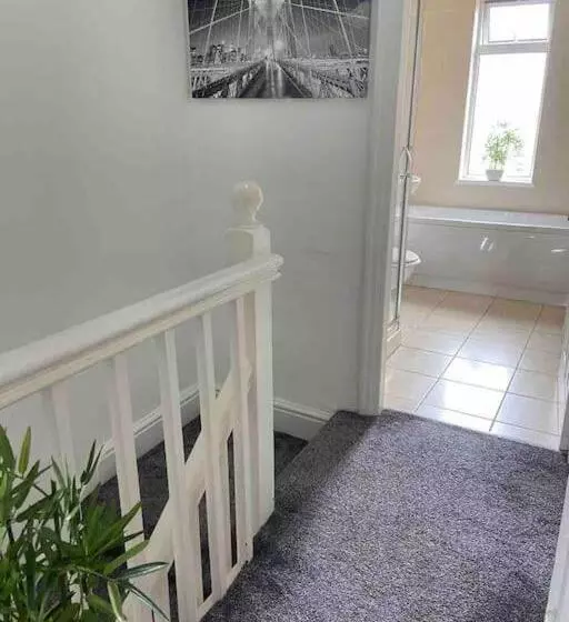 2 Bed Sleeps 6 Beach Retreat St Annes On Sea