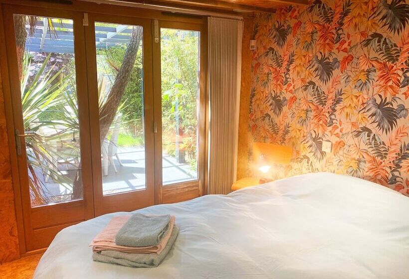 Zen Garden Cottage   Patio & Parking By The Bay