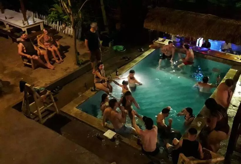 پانسیون Deep House Bungalows