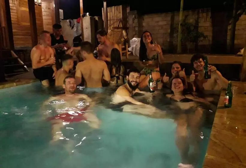 پانسیون Deep House Bungalows