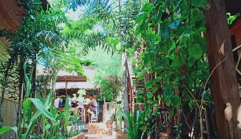 پانسیون Deep House Bungalows