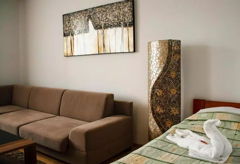 Majatalo Penzion Anesis   Apartmány