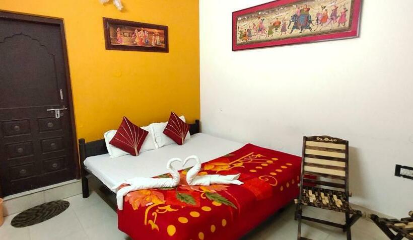 ホテル Haveli Taragarh Palace