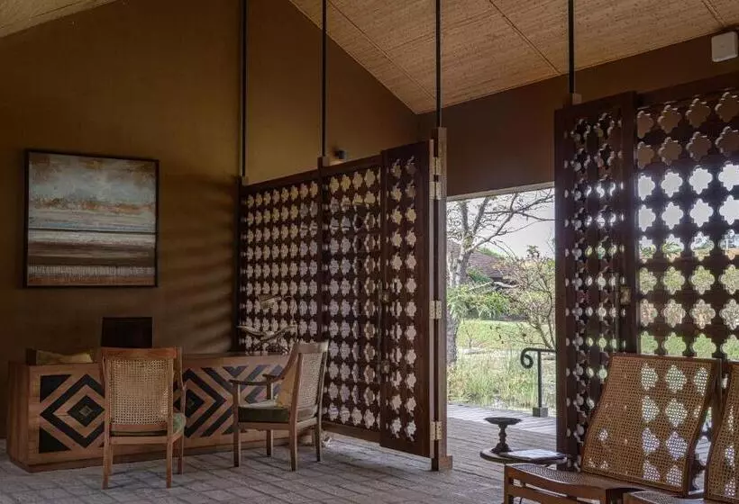 استراحتگاه Water Garden Sigiriya