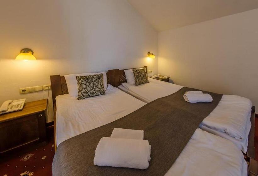 Resort Zimasnow Ski & Spa Club