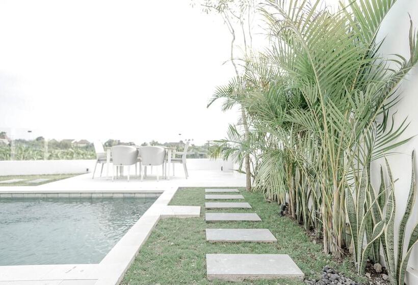 Kayu Kembar Deluxe Villa