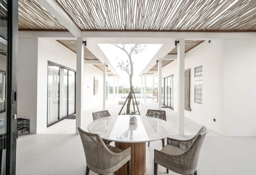 Kayu Kembar Deluxe Villa