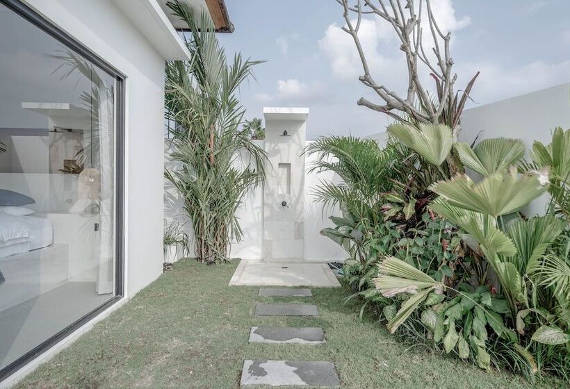 Kayu Kembar Deluxe Villa