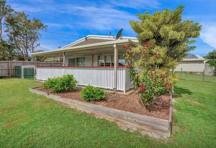 13 Indigo Avenue    Indigo Sands    Rainbow Beach