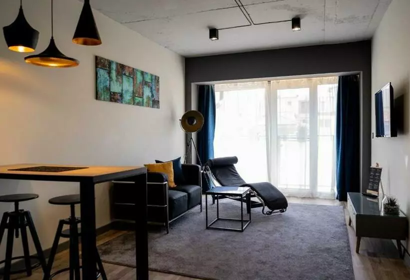 City Art Luxury Living Free Parking