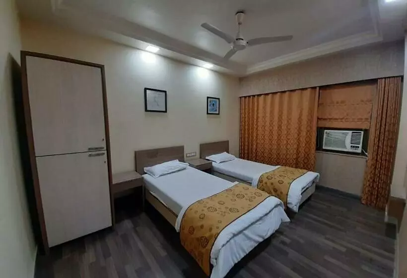 Maxxvalue   Service Apartment Marol
