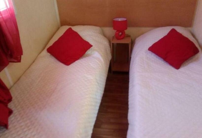 Camping Prés Des Gorges Du Verdon Et Du Lac De Ste Croix 04500 Tout Equipé Confort Calme Lavande