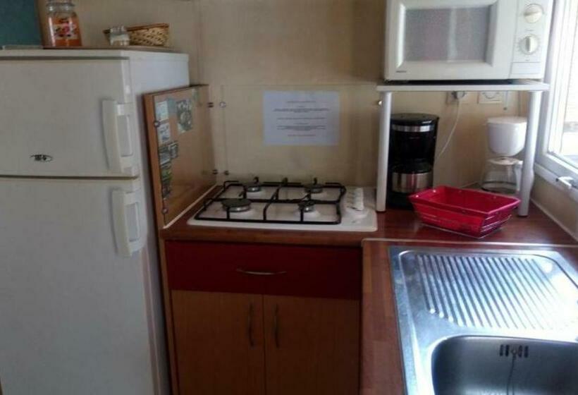 Camping Prés Des Gorges Du Verdon Et Du Lac De Ste Croix 04500 Tout Equipé Confort Calme Lavande