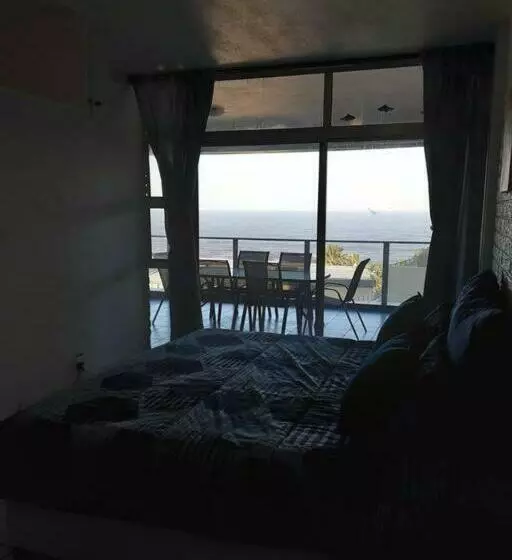 Margate, Granada 303