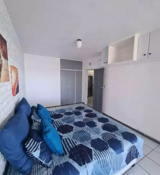 Margate, Granada 303