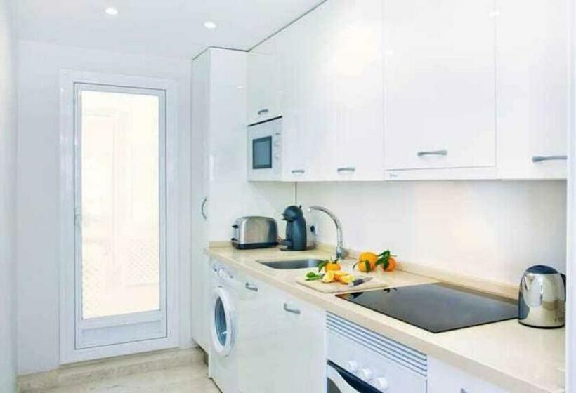 Best Location Apartment In Marbella. Beachfront!!