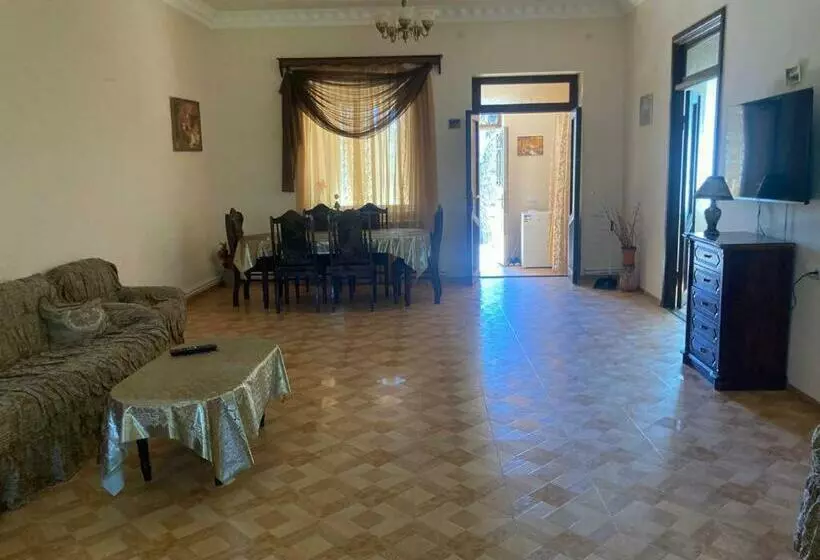 Guest House In The Center Of Gyumri