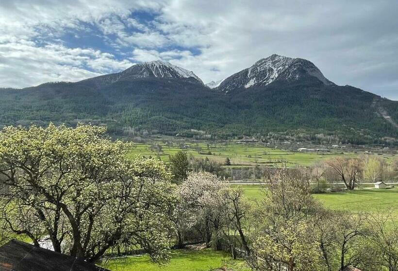 Appartement Dans Une Maison De Pays