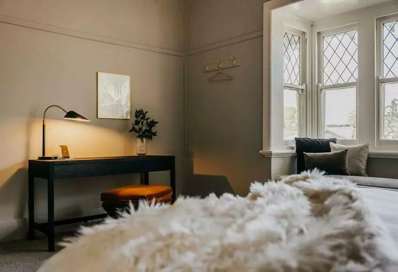 Gilbert By Whiskey June