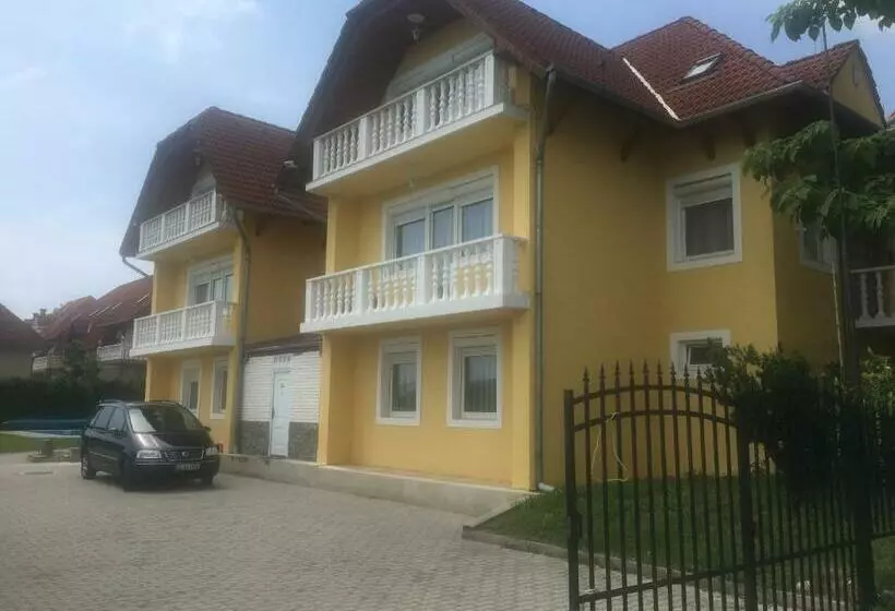Villa Laar