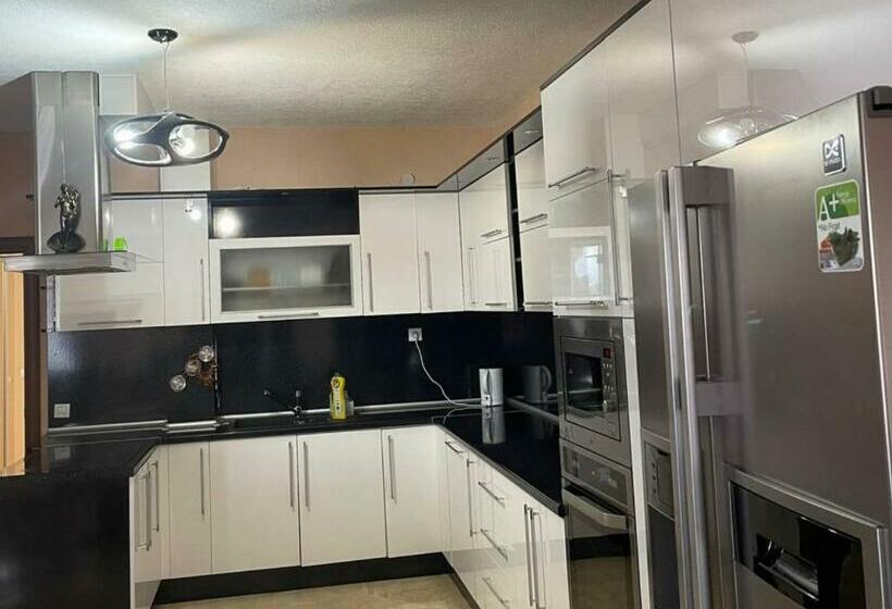 луксозен апартамент в сърцето на сандански