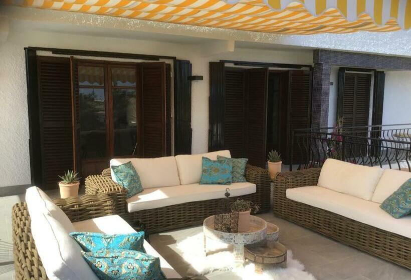 Luxury Penthouse Less Than 50 Meters From The Beach