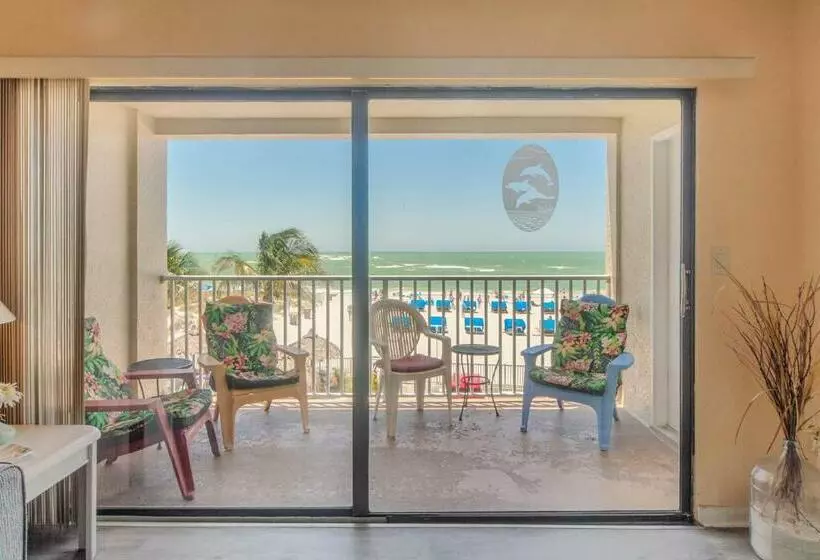 #208 Beach Place Condos