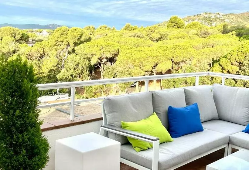 Modern Penthouse With Big Terrace