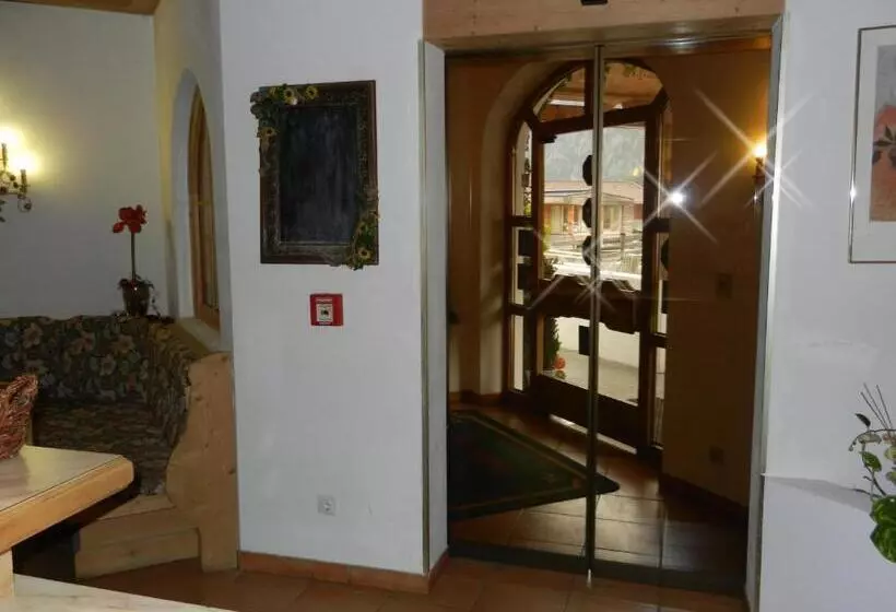 فندق Appartementhaus Zum Holzknecht Am See