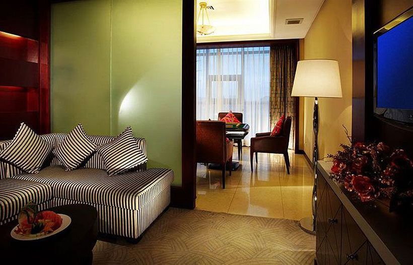 Otel Cixi Landison Plaza