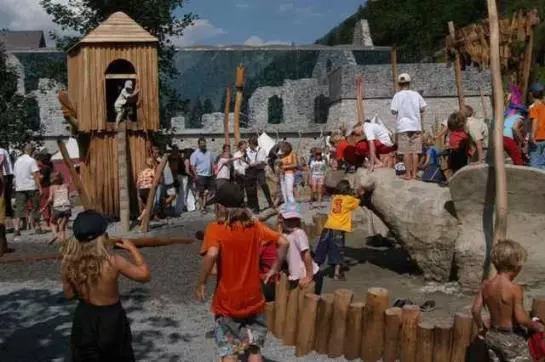 ホテル Doserhaus In Europäischer Burgenwelt Ehrenberg