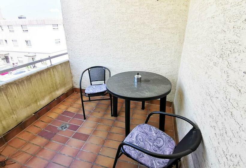 1 Room Apartment In Rodgau Near Frankfurt