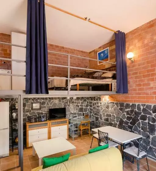 El Rinconcito: Cozy Space In A Seaside Village