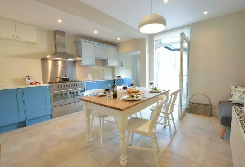 Somewhere Only We Know, Aldeburgh