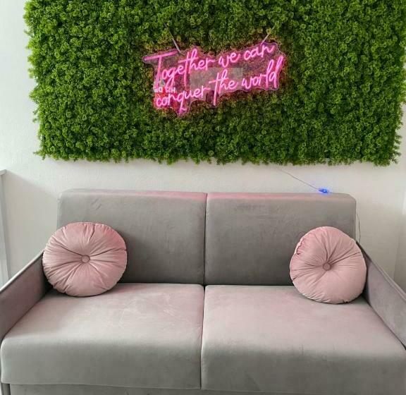 Tortona Secret Caveau