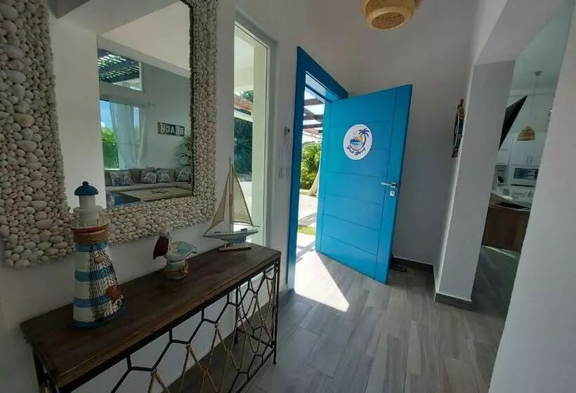 Villa Beach Happy