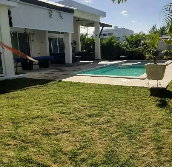 Villa Beach Happy