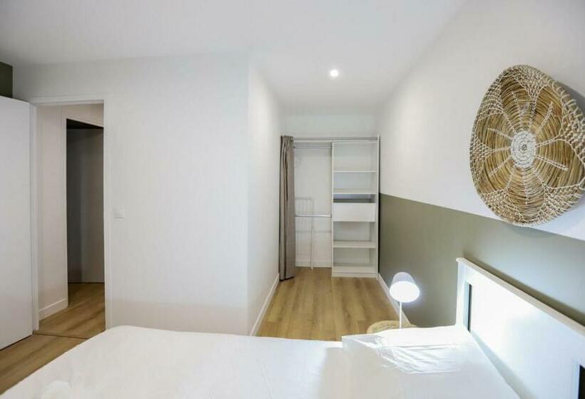 Appart Hôtel Le Bright Evry  4 Chambres Design